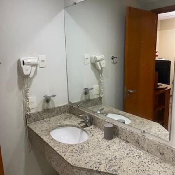 Suíte na região dos hospitais - Foto 3