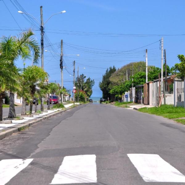 Casa Com Quatro Dormitórios, Pertinho Do Mar Em Capão Da Canoa - Foto 2