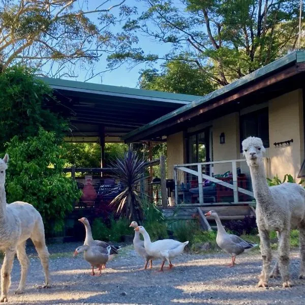 Tranquil farmhouse with sea view, dog friendly, hotel in Termeil