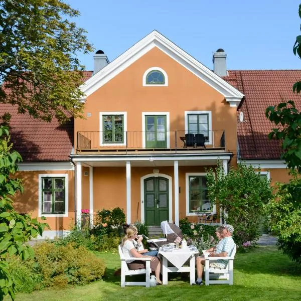 Gamla Brukshandeln Bed&Breakfast, hotel en Källbergsbacken