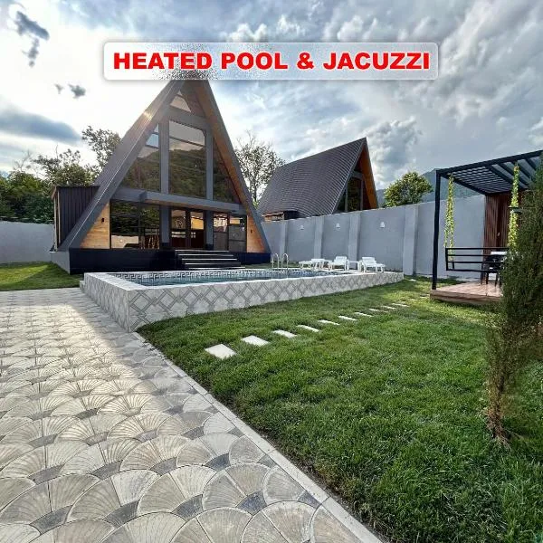 SILAND A Frame House، فندق في غابالا