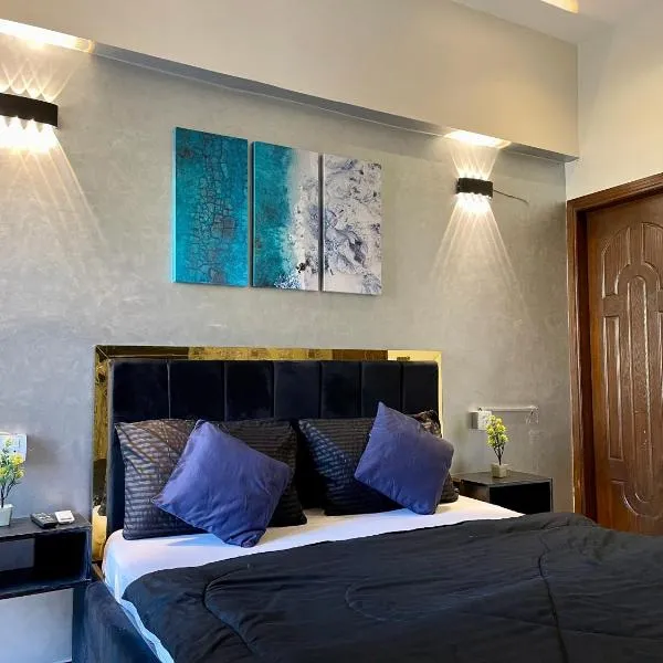 Comfortable 1 & 2 Bedroom Apartment in DHA by Virani, hotel v destinaci Karáčí