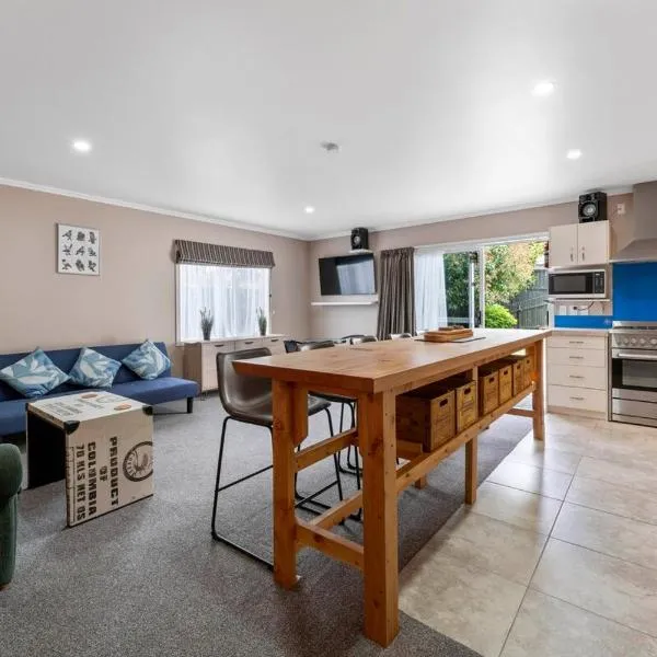 Hilltop Hideaway, hotel di Taupo