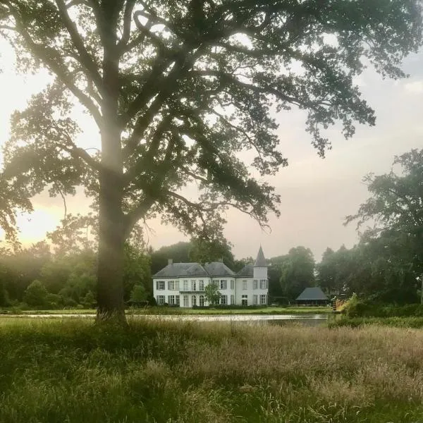 B&B Kasteel Den Tip, hotel in Arendonk