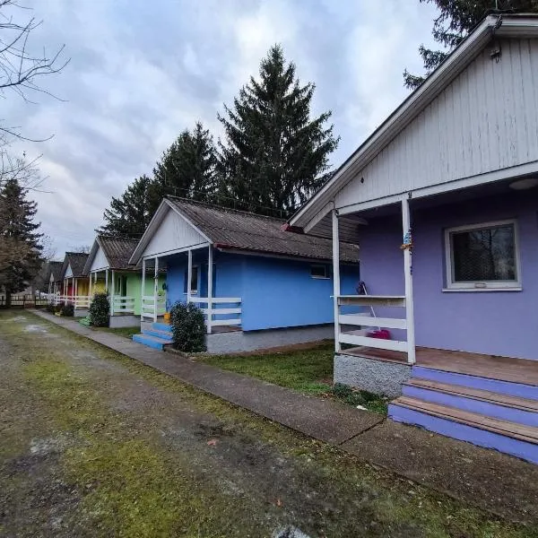 Színes Apartmanok és Kemencés Apartmanok – hotel w Bogácsu