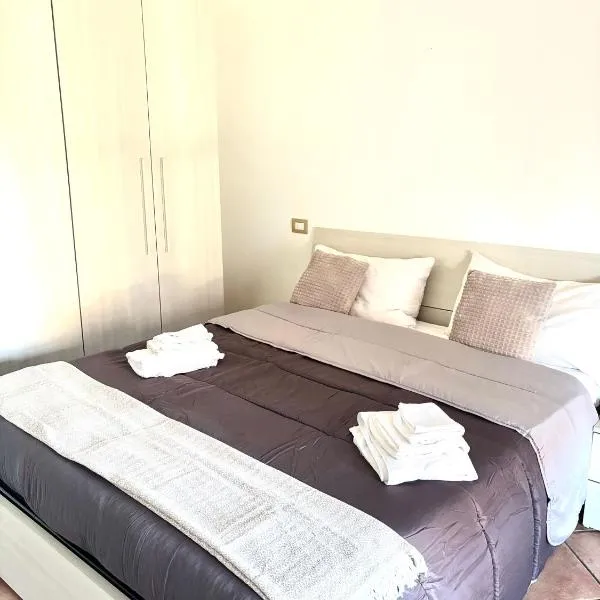 Palazzo Proietti Bilo 7, hotel v destinácii Biella