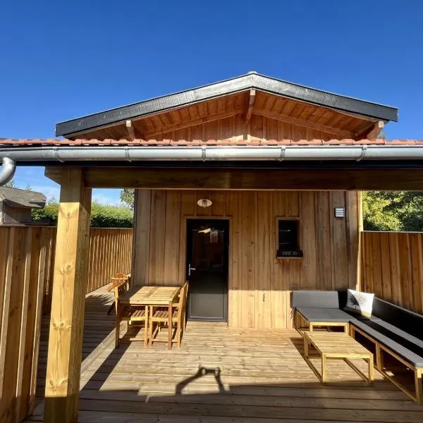 La cabane du Broustic, hotel in Andernos-les-Bains