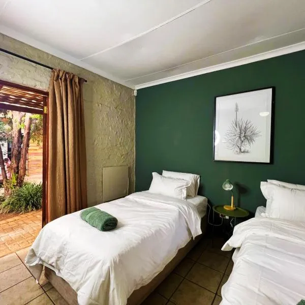 Serenity Guest Village, hotel in Potchefstroom