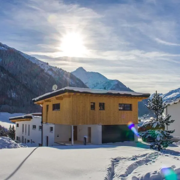 Ferienwohnungen Falch Simone, hotell i Sankt Anton am Arlberg