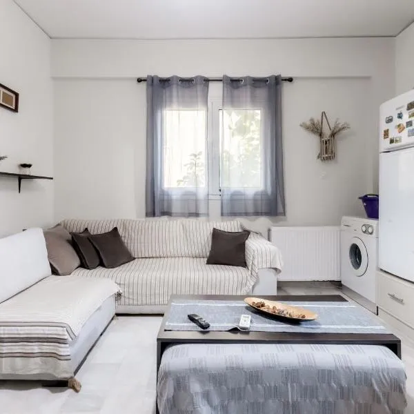 George Central Apartment, hotel in Pýrgos