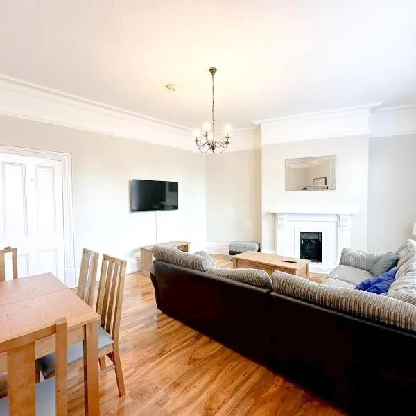 2 Bed in Bournemouth - Sleep 5, hotel v destinaci Bournemouth