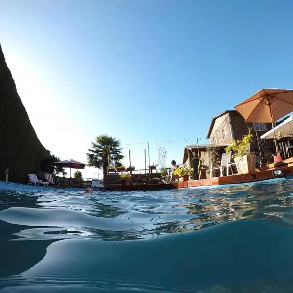 CABAÑAS AIRES DE MAROMILLAS, hotel in Constitución