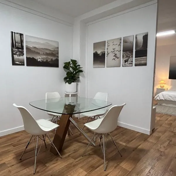 Como Beach Apartments, hotel v destinaci Perth