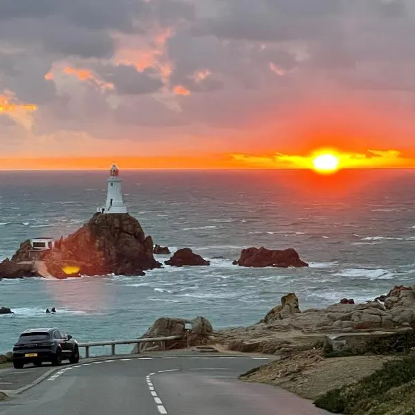 Corbiere Phare Apartments, hotel v destinaci St Brelade