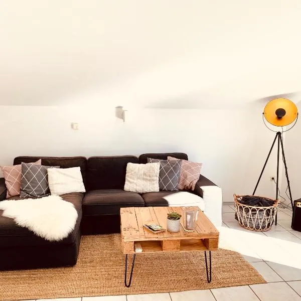 Gemütliches Apartment mit Fernblick Kamin Balkon, hotel v destinaci Zwiesel
