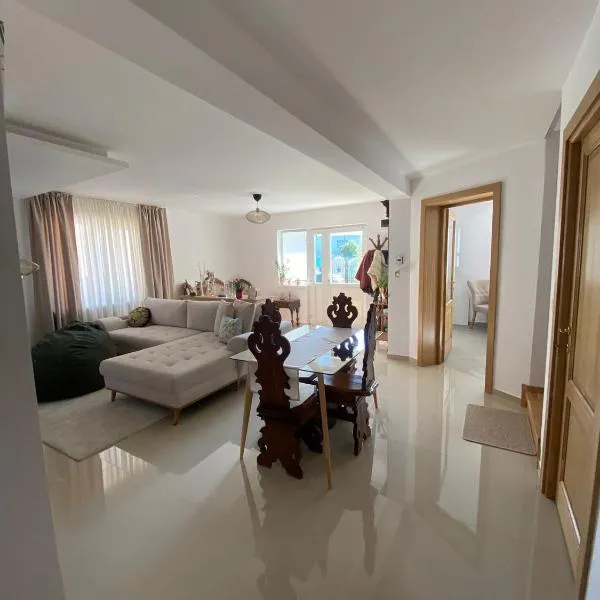 Aleeas CASA, hotel v destinaci Râşnov