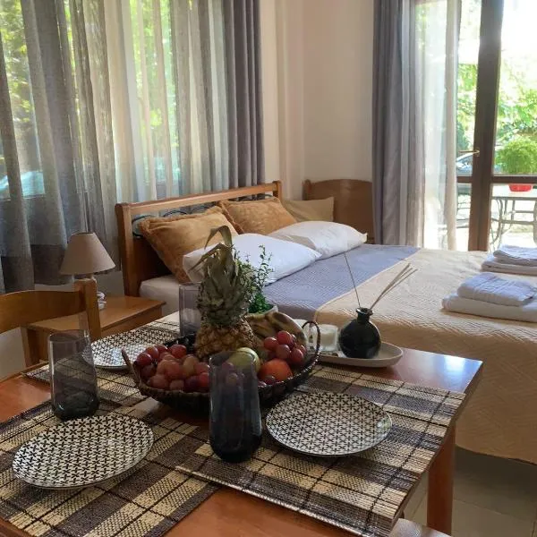 Olympia's Seaside Lefokastro, hotel u gradu Lefokastro