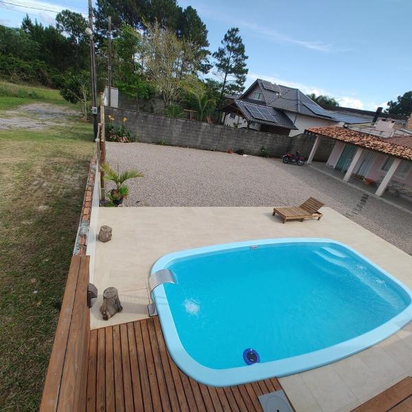 Casa com piscina, 3 quartos na praia da Pinheira