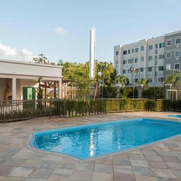Apartamento com 2 quartos mobiliado, em ótima localização ao lado do shopping e perto de transportes públicos e perto de praias