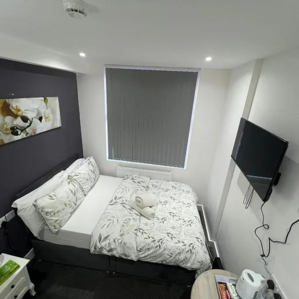 Beautiful and Cosy Double Ensuite Room, hotel en Coventry