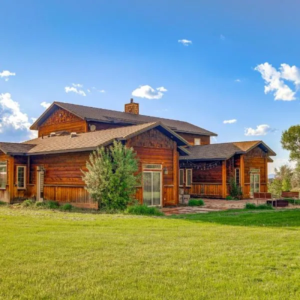 Spacious Afton Home: Patio, Grill & Mountain Views, готель у місті Афтон