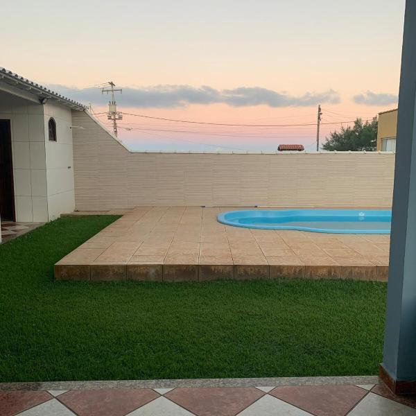 Casa com piscina em condomínio e pé na areia Unamar Cabo Frio - Foto 2