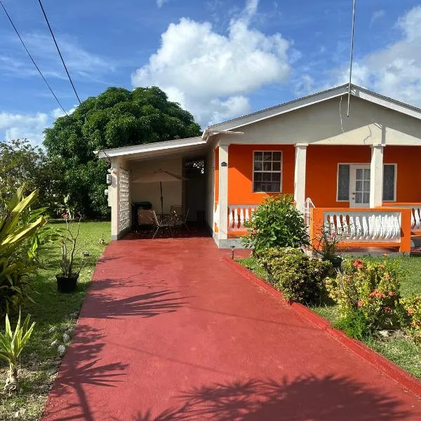 Entire Home - West Coast Barbados, hotel v destinaci Saint Peter