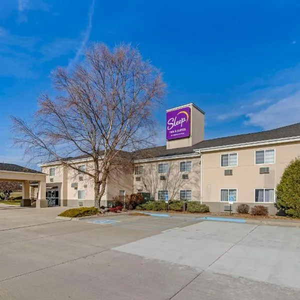 Sleep Inn & Suites, hotel in Charles City