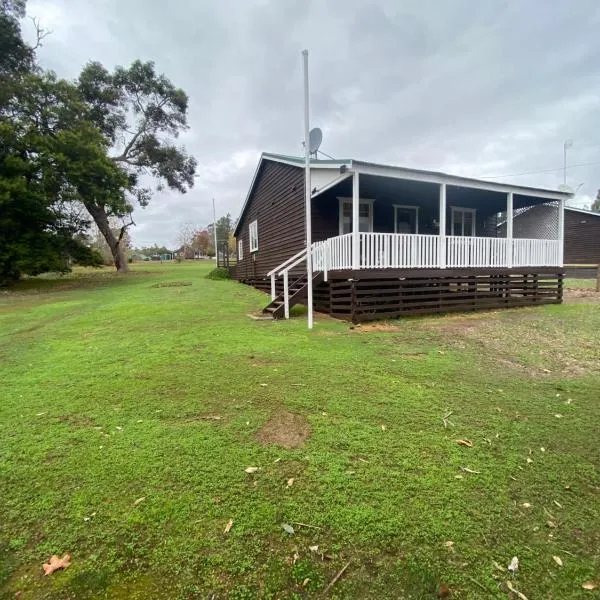Emu Cottage, hotel v destinaci Deeside