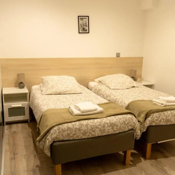Appartement 1-4 pers - Aéroport CDG, Parc Expo, Villepinte - A L'Ombre du Pin "9", hotel en Le Pin