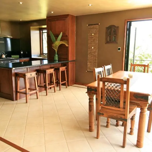 Auwas Island Holiday Home, hotel in Cascade