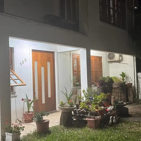 Hospedagem Familiar, hotel in São Gabriel