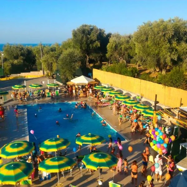 Ibisco Hotel, hotel v mestu Rodi Garganico