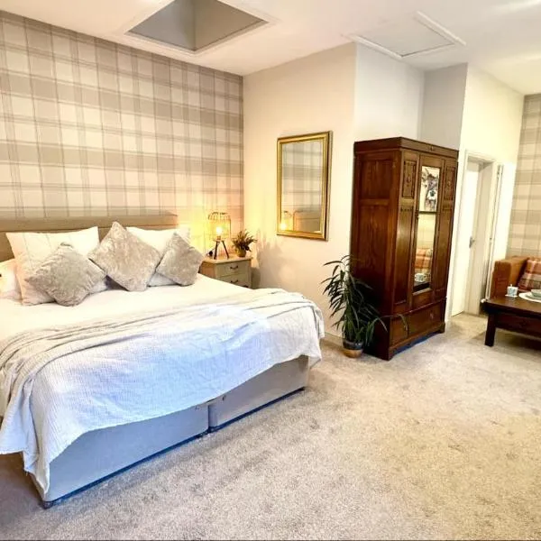 Beechtree Cottage, Cairngorm Suite, Kirkmichael、ブレアゴーリーのホテル