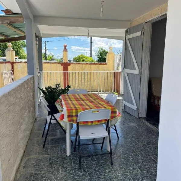 Maison Isabelle, hotell sihtkohas Sainte-Anne