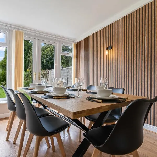 Lux-Moseley Edgbaston -3 Bedrooms 4 or 6 Beds Spacious Equipped Home, Driveway x2, hotel in Birmingham