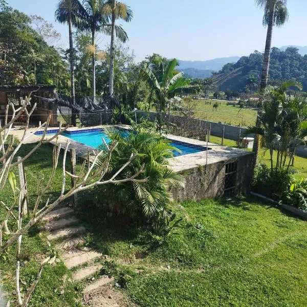 Casa suíça suíte 4p master luxo, ξενοδοχείο σε Pomerode