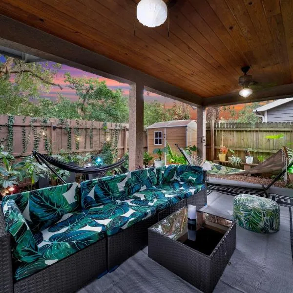 Zen Jungle House by Busch Gardens Sleeps 12 with Outdoor Games & Detached Play Space!, hotel v destinaci Tampa