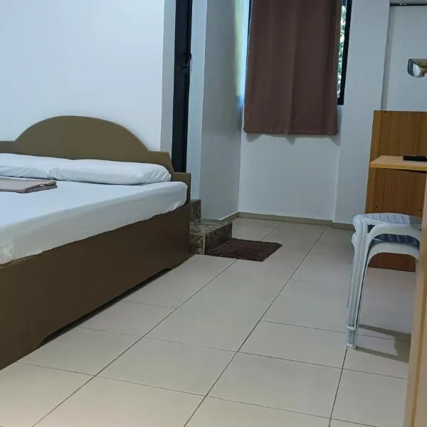 Alona Guest House, hotel v destinaci Panglao