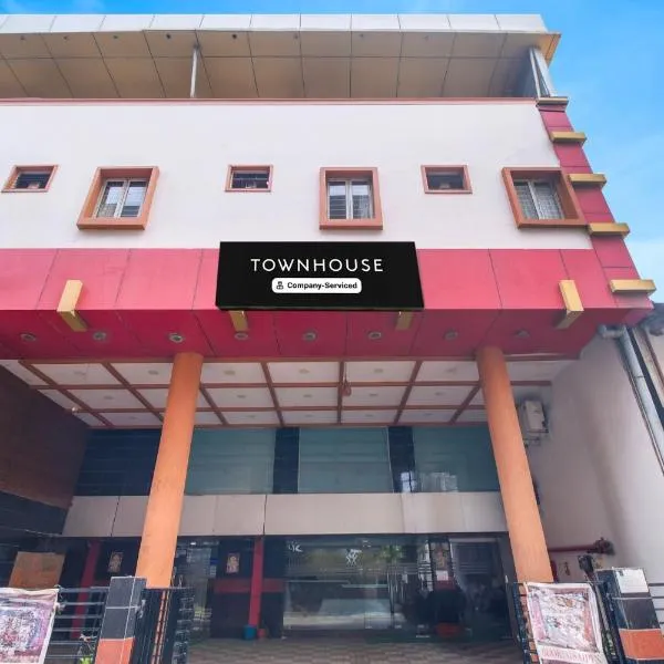 Super Townhouse Gajuwaka Near CMR Mall, hotel v destinaci Kurmannapalem