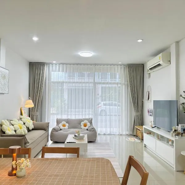 The Summer House Hatyai, hotel v destinaci Ban Kohong
