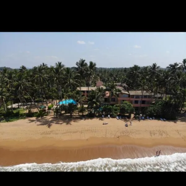 Roy Villa Beach Front, hotel v destinaci Padagala