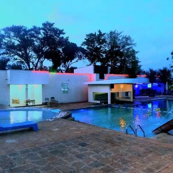 SILVER SLOPES RESORT AND SPA, hotel v destinaci Kagio