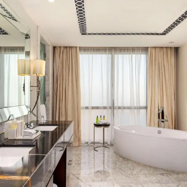Hilton Al Habtoor City - photo 3