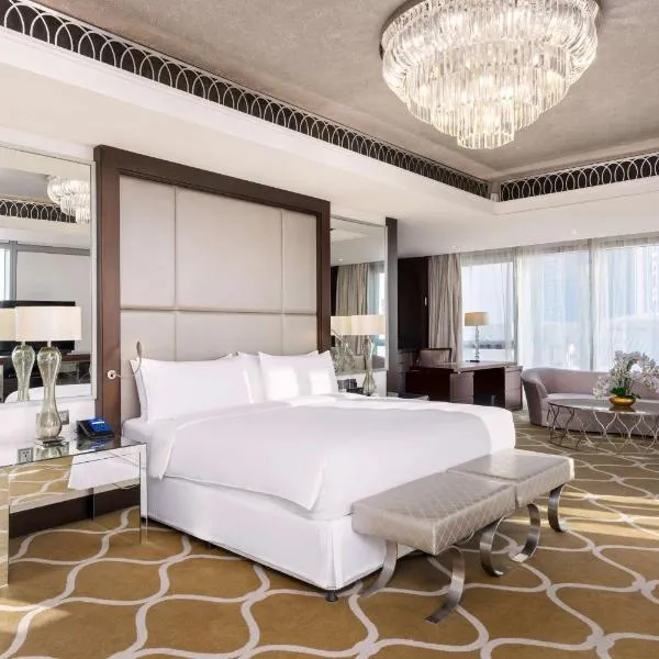 Hilton Al Habtoor City - photo 2