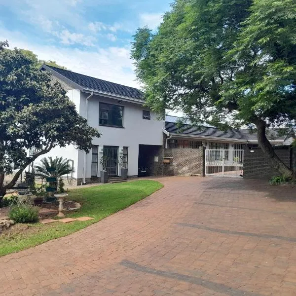 Palm Estate, hotel in Edenvale