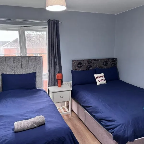 Entire place close to Airport & City, hótel í Dublin