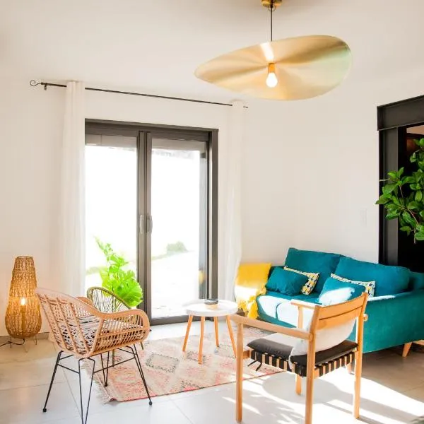 NoMad Home, avec 1 parking privé à 2 pas de La Cité Médiévale, hotel v Carcassonne