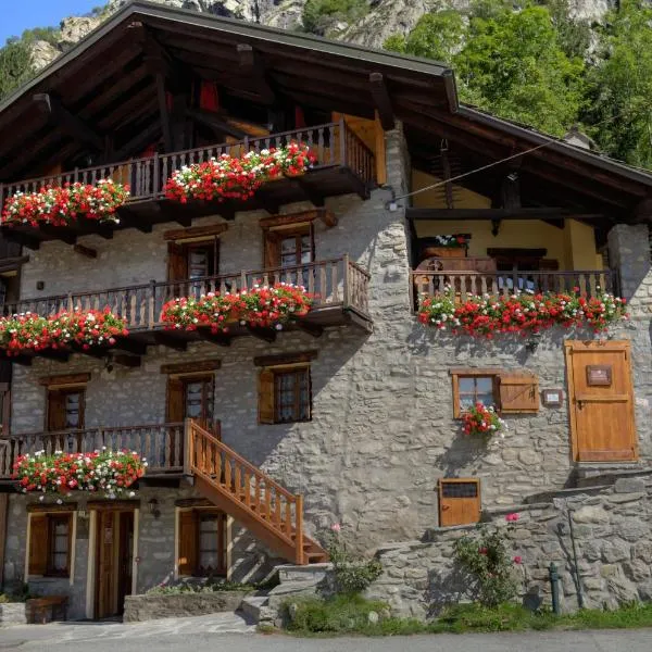 Residence CAV Emile Rey, hotel v destinaci Courmayeur