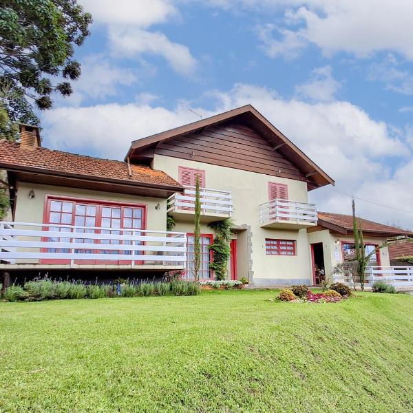 Casa em Campos do Jordao com lareira e aquecedor